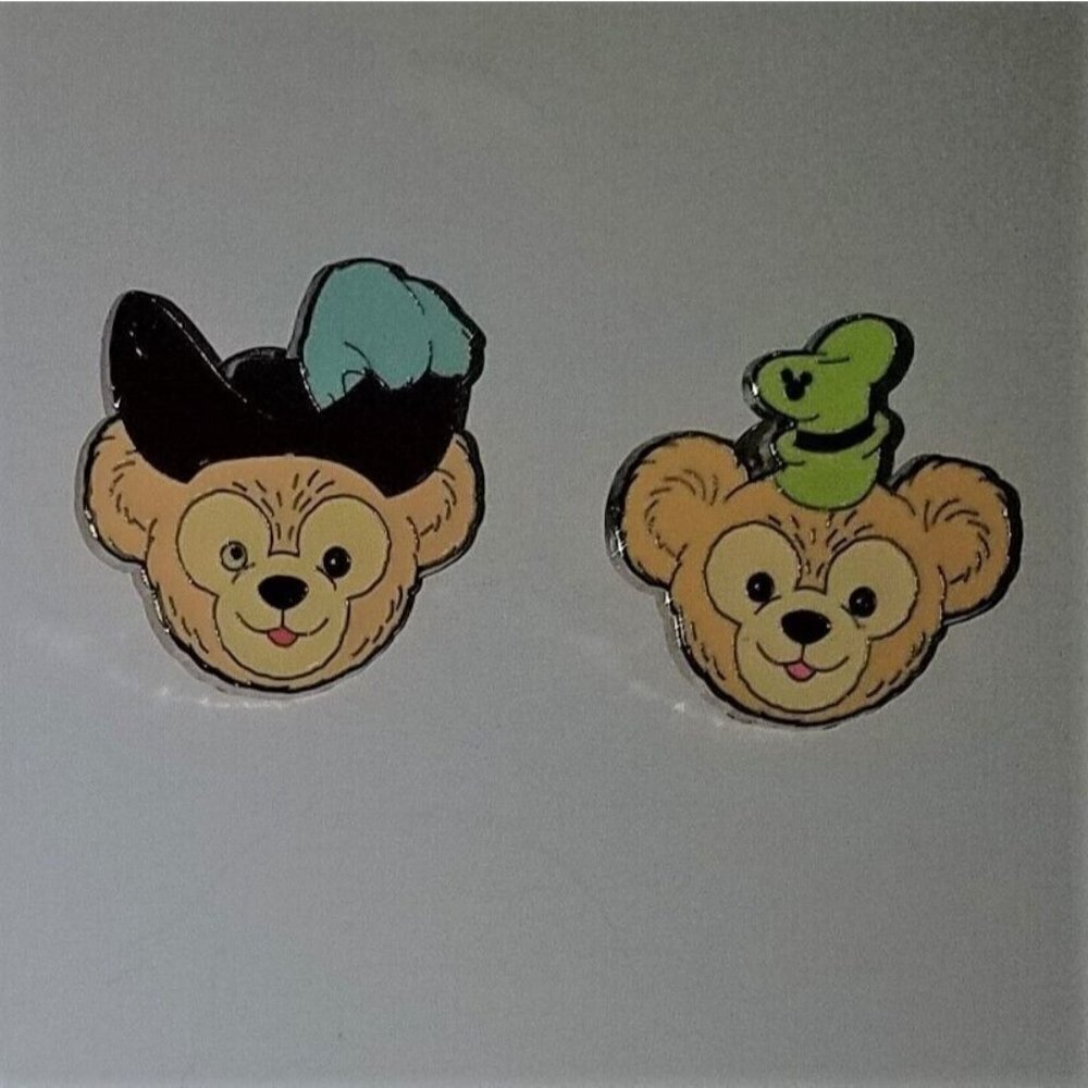 2 Disney Duffy Bear Metal Pins Lot Pirates of Caribbean Goofy Hidden Mickey